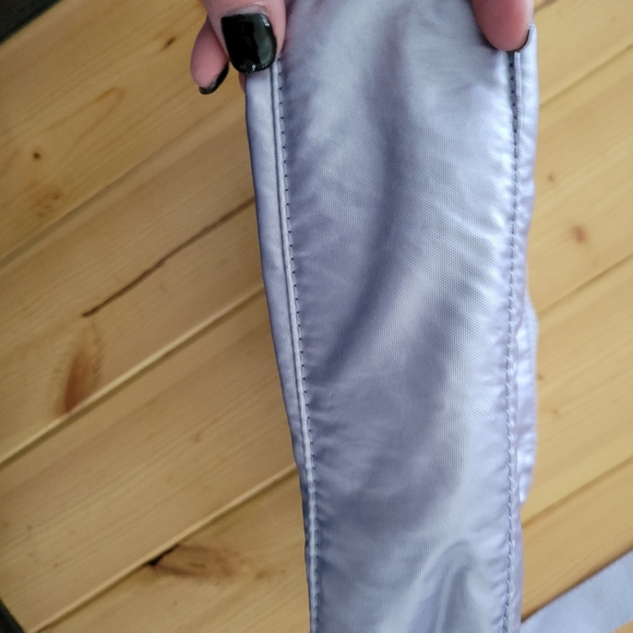 Kipling crossbody purse- silvery purplish metallic - Picture 3 of 10